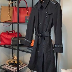 Burberry Trench sz 4 black Hermes leather accents